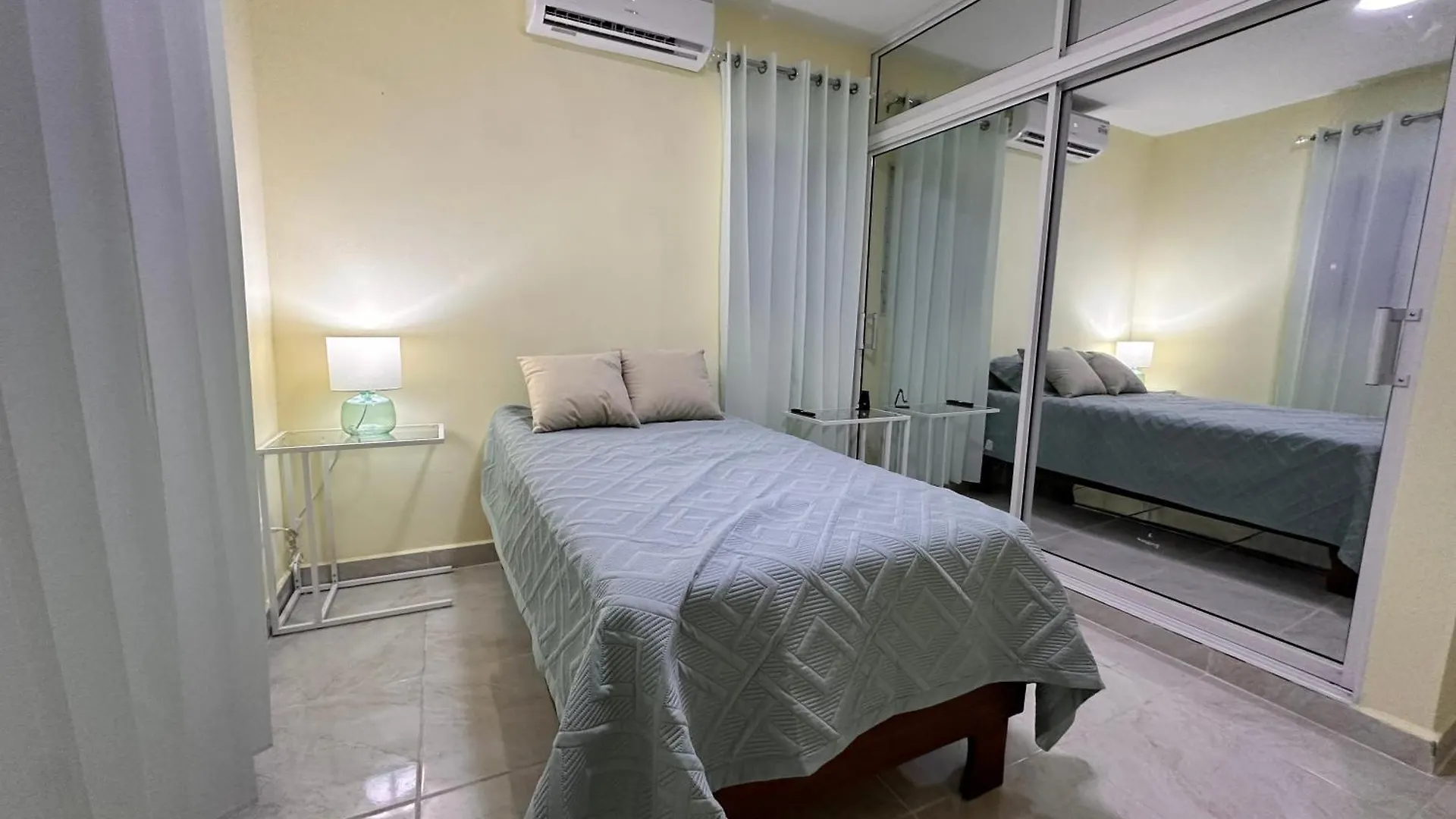 Home Close To The Beach, Free Wifi & Parking, In Quiet Neighborhood Equipped With Acs Nagua 0*,  Dominikánská republika